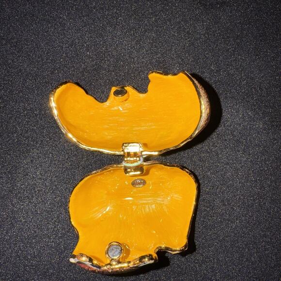 Enamel Metal Trinket Box of A Cat with Crystal Embelishment Vintage - Picture 8 of 11